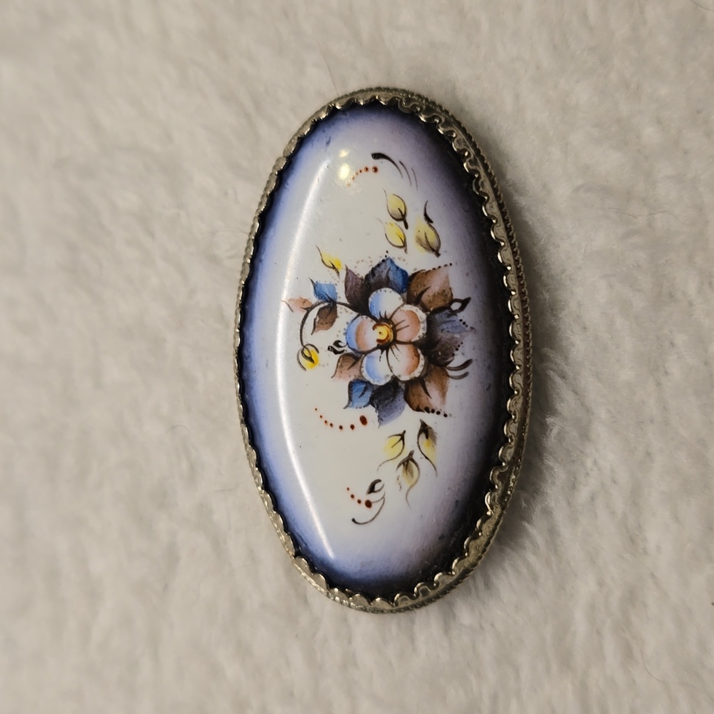 Vintage Antique Russian Procelain Brooch